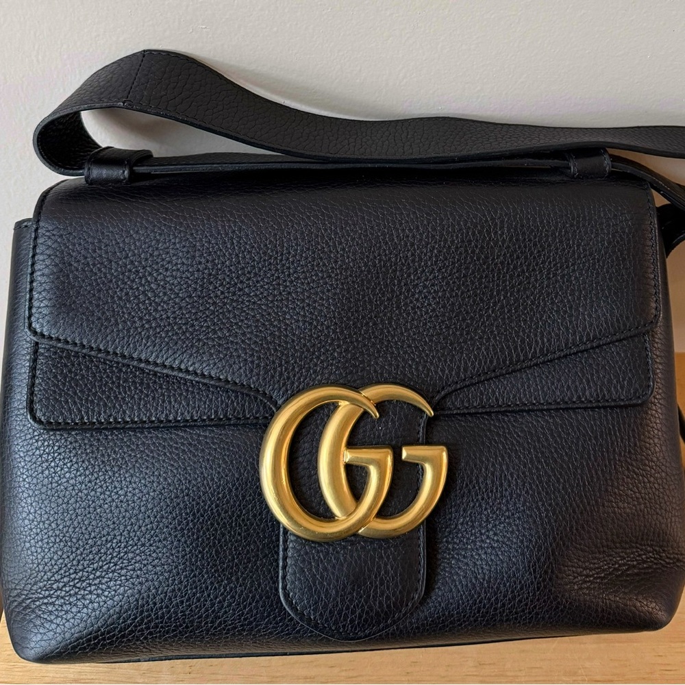 Gucci Cellaris Calfskin Black Leather GG Bag - Authentic